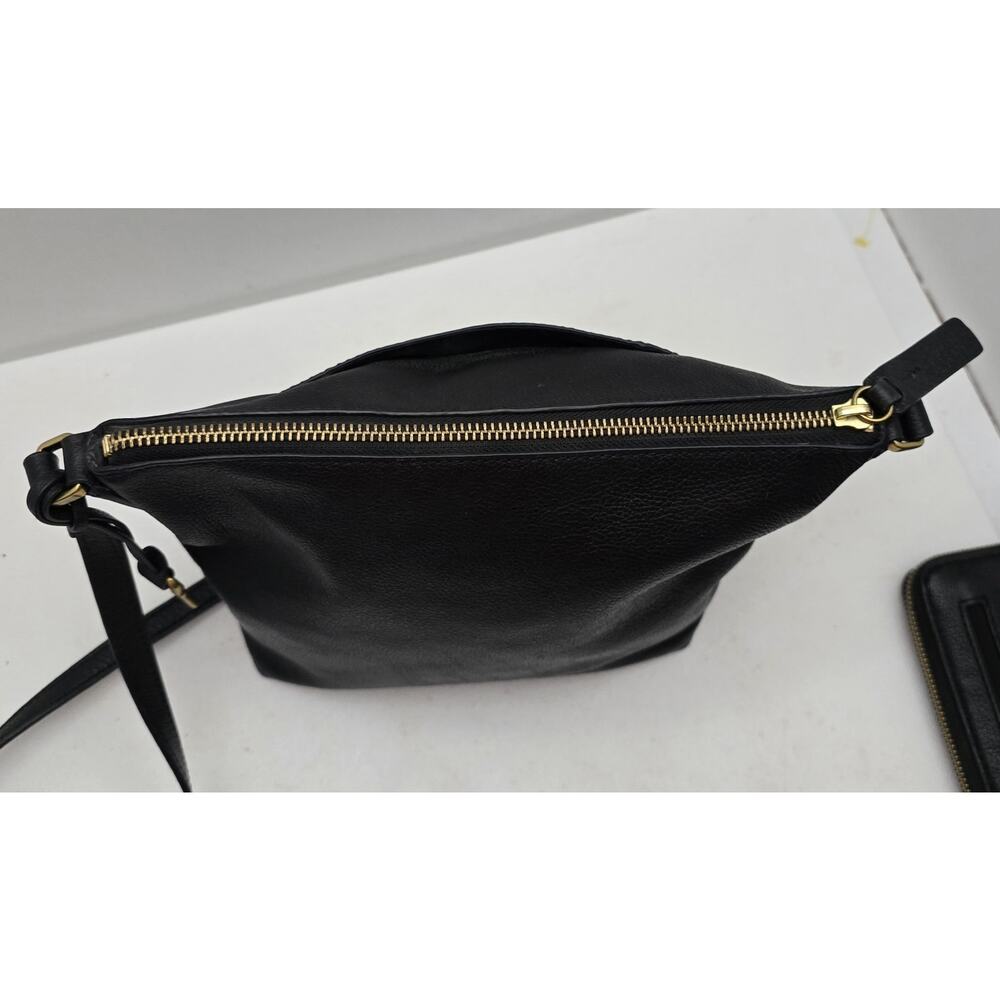 Fossil Beautiful Black Leather Crossbody Bag Purse with Matching Wristlet/Wallet - Picture 7 of 16